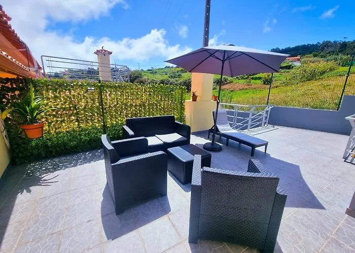 Cozy Getaway In Santana Center Terrace With Views Near Levadas And Hiking Trails Pico Ruivo