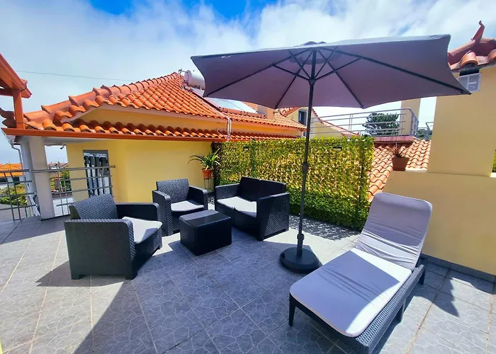 Cozy Getaway In Santana Center Terrace With Views Near Levadas And Hiking Trails Pico Ruivo