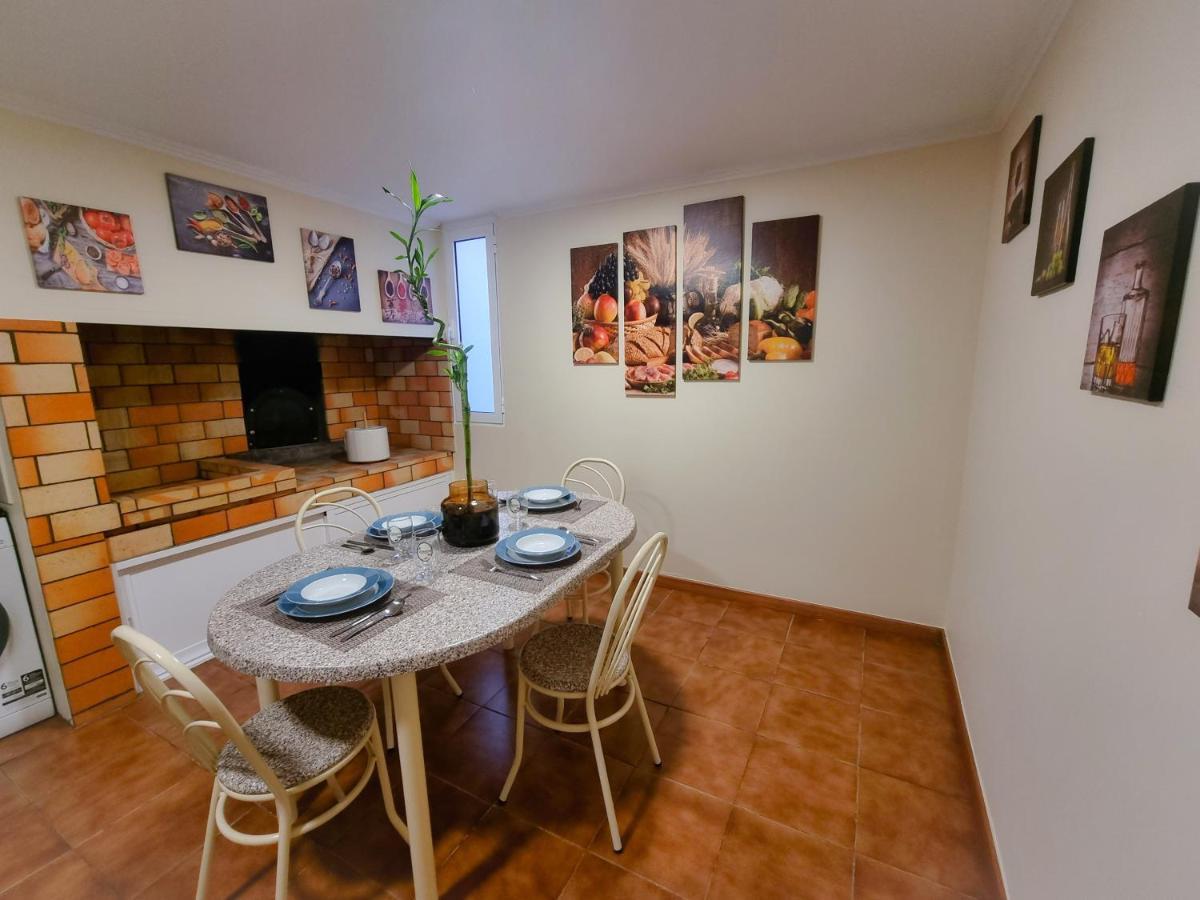 Cozy Getaway In Santana Center Terrace With Views Near Levadas And Hiking Trails Pico Ruivo Santana (Madeira)