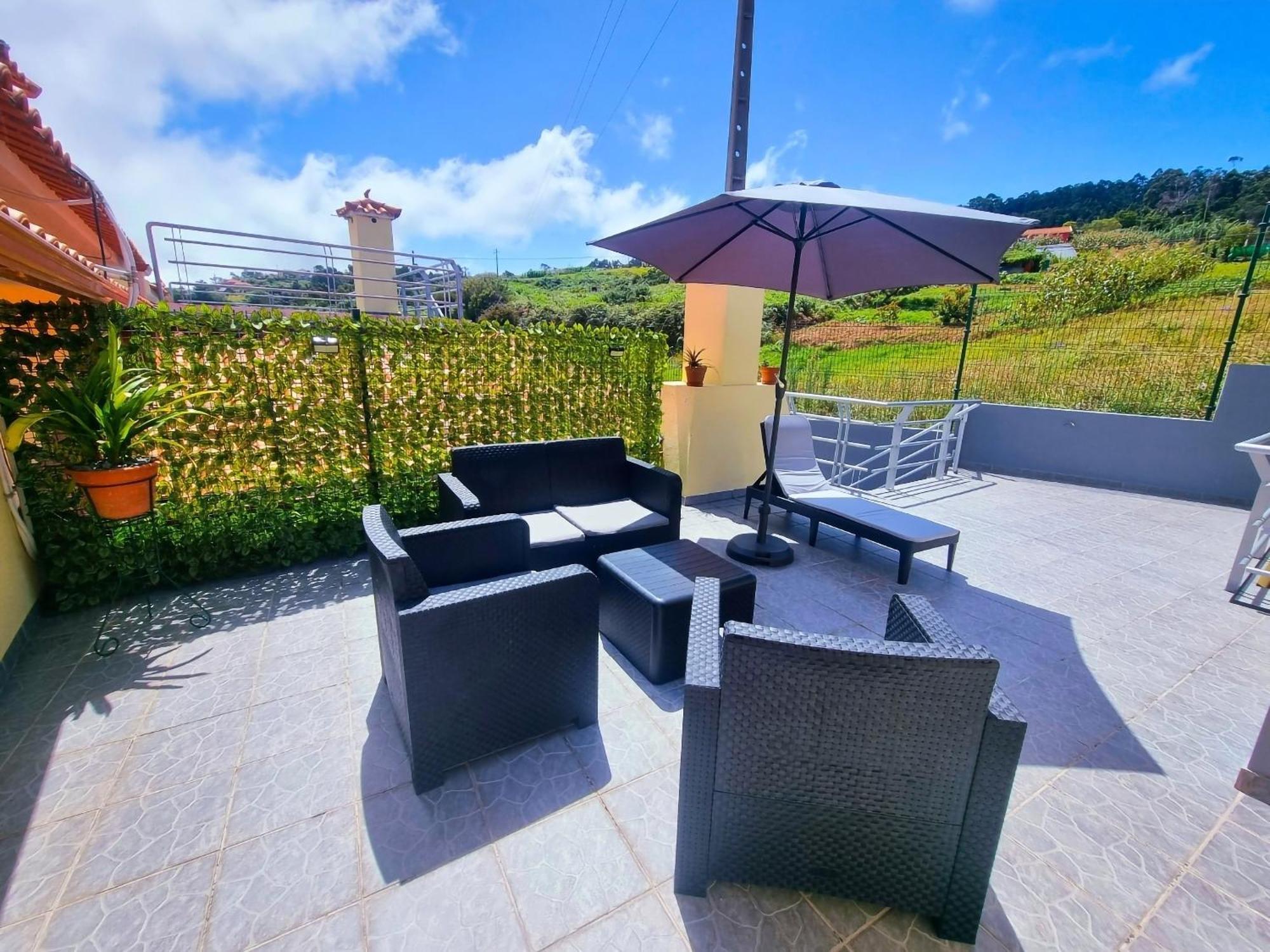 Cozy Getaway In Santana Center Terrace With Views Near Levadas And Hiking Trails Pico Ruivo Holiday home